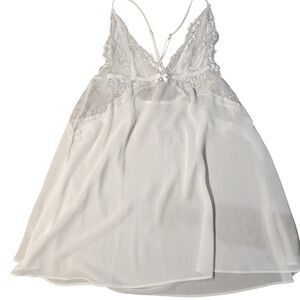 Ethereal Flora Nikrooz White Lace Shimmer Babydoll Chemise Nightgown Medium